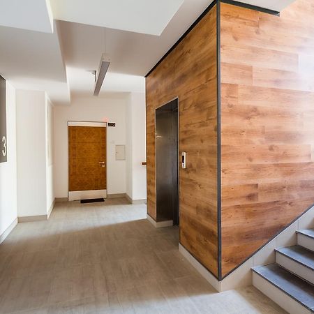 Central Park Apartments Liov Exterior foto